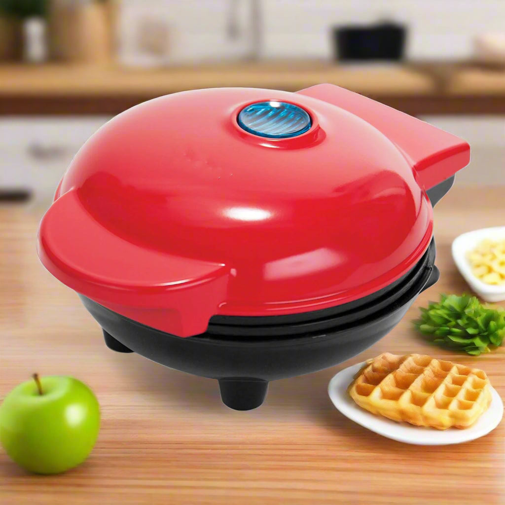 🧇 Mini Waffle Maker – 4” Nonstick Personal Waffle Machine