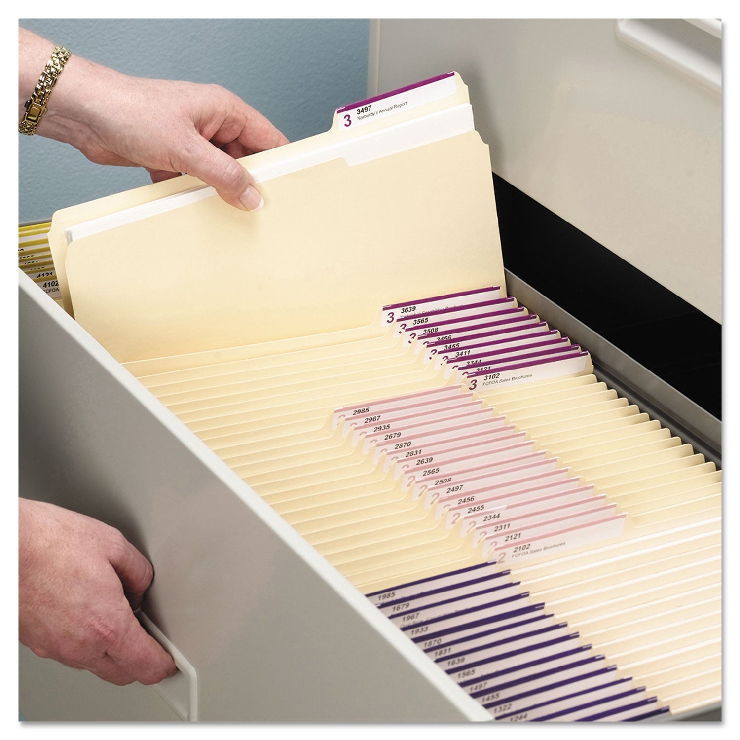 Smead 100% Recycled Manila Top Tab File Folders, 1/3-Cut Tabs: Assorted, Letter Size, 0.75" Expansion, Manila, 100/Box