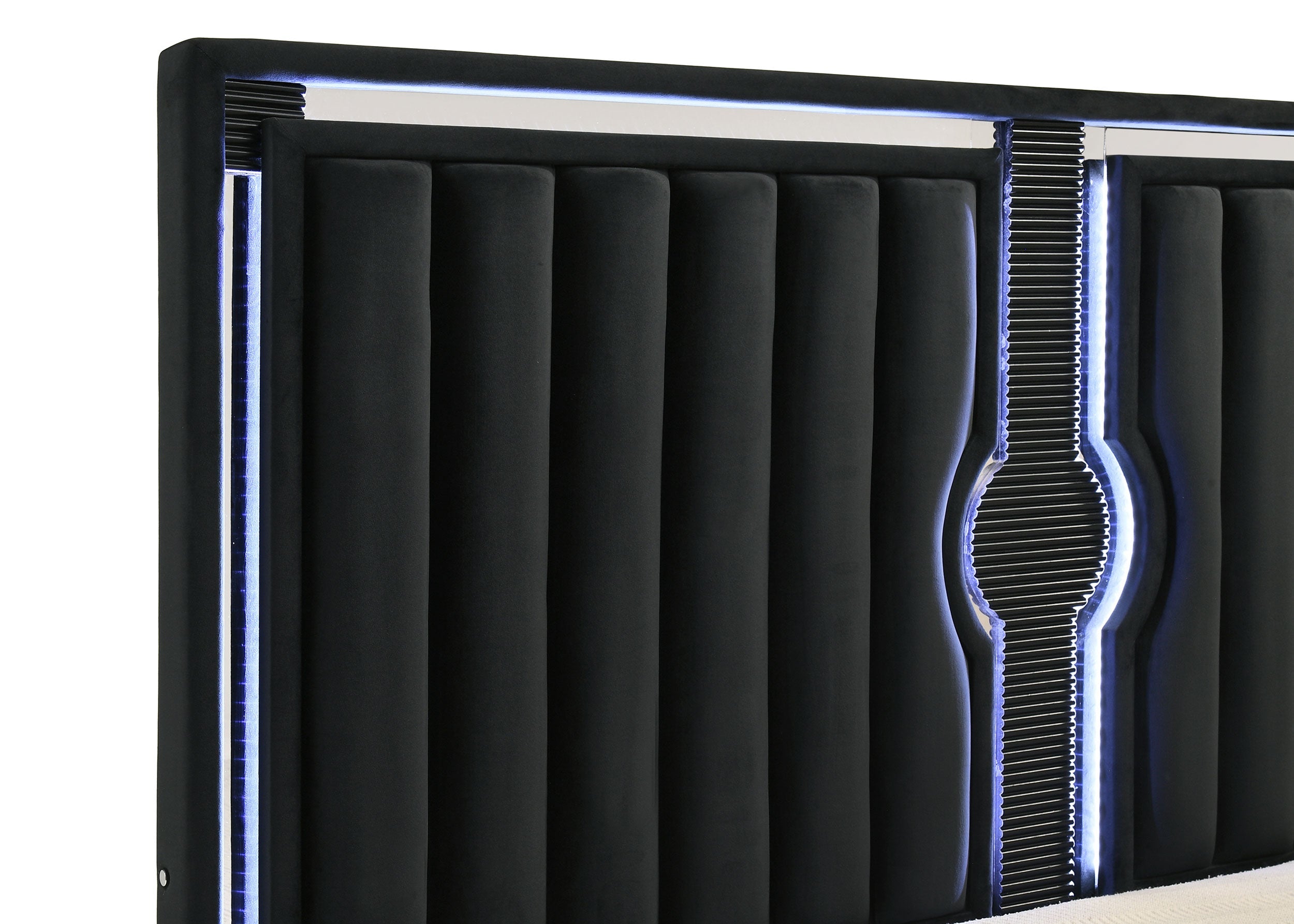 Ravenne 4-piece Velvet Upholstered California King LED Bedroom Set Black