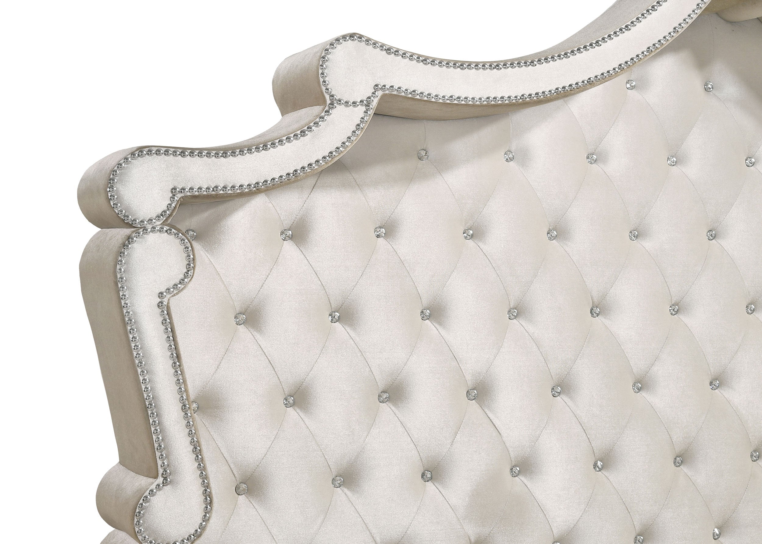 Antonella 5-piece Eastern King Bedroom Set Ivory