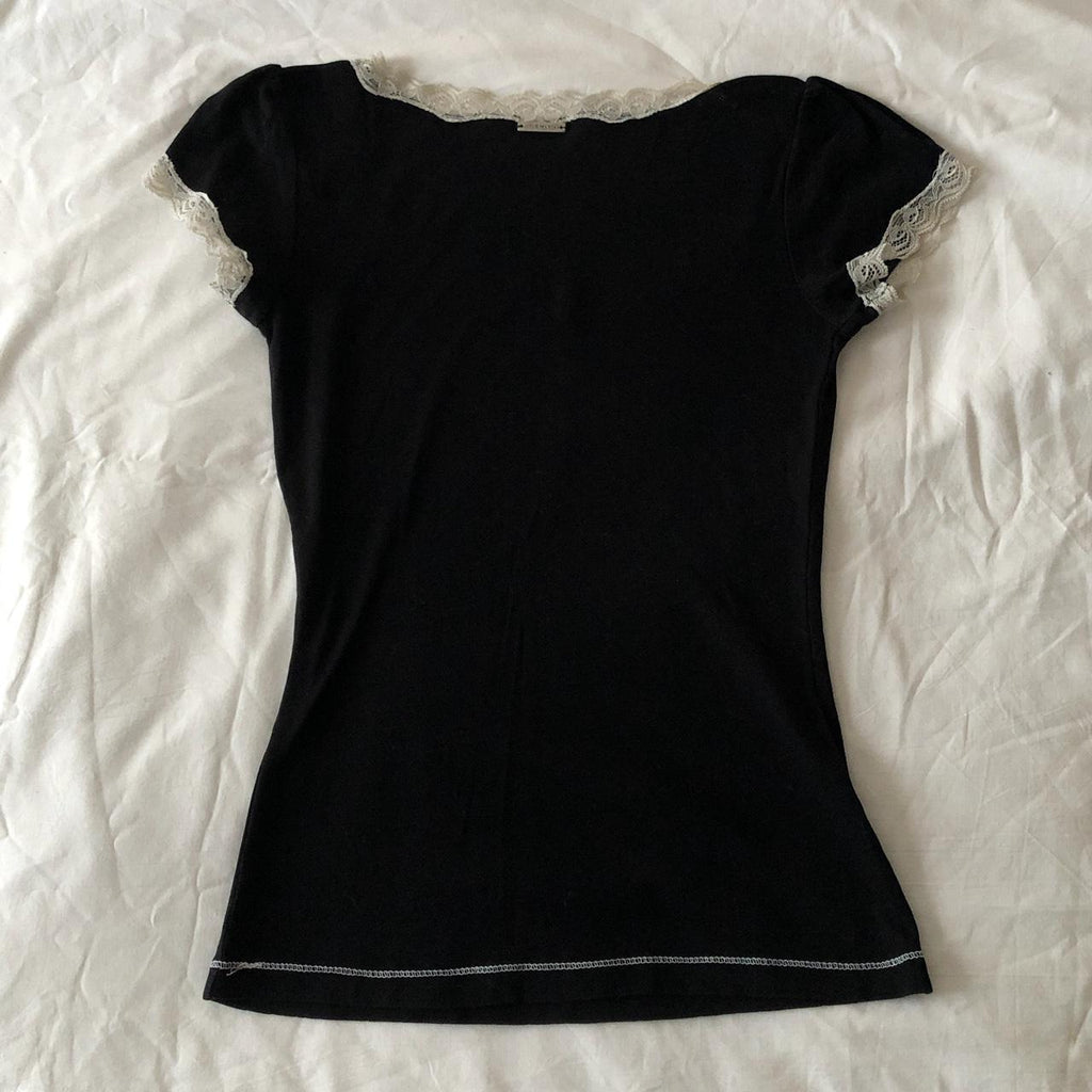Women's Short Sleeve Lace T-Shirt – Black, Red & Plaid