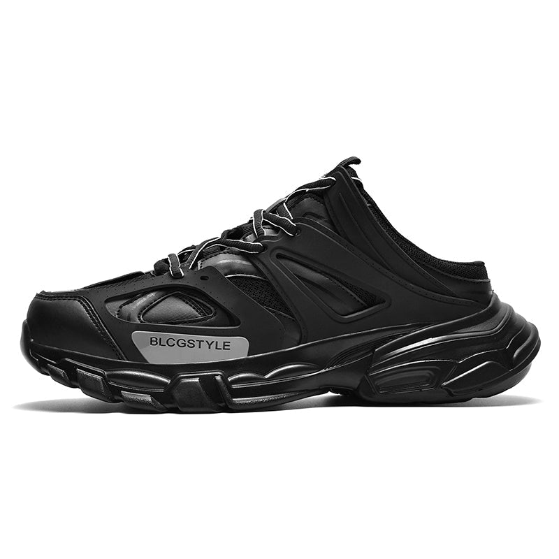 B33 Black Sneakers