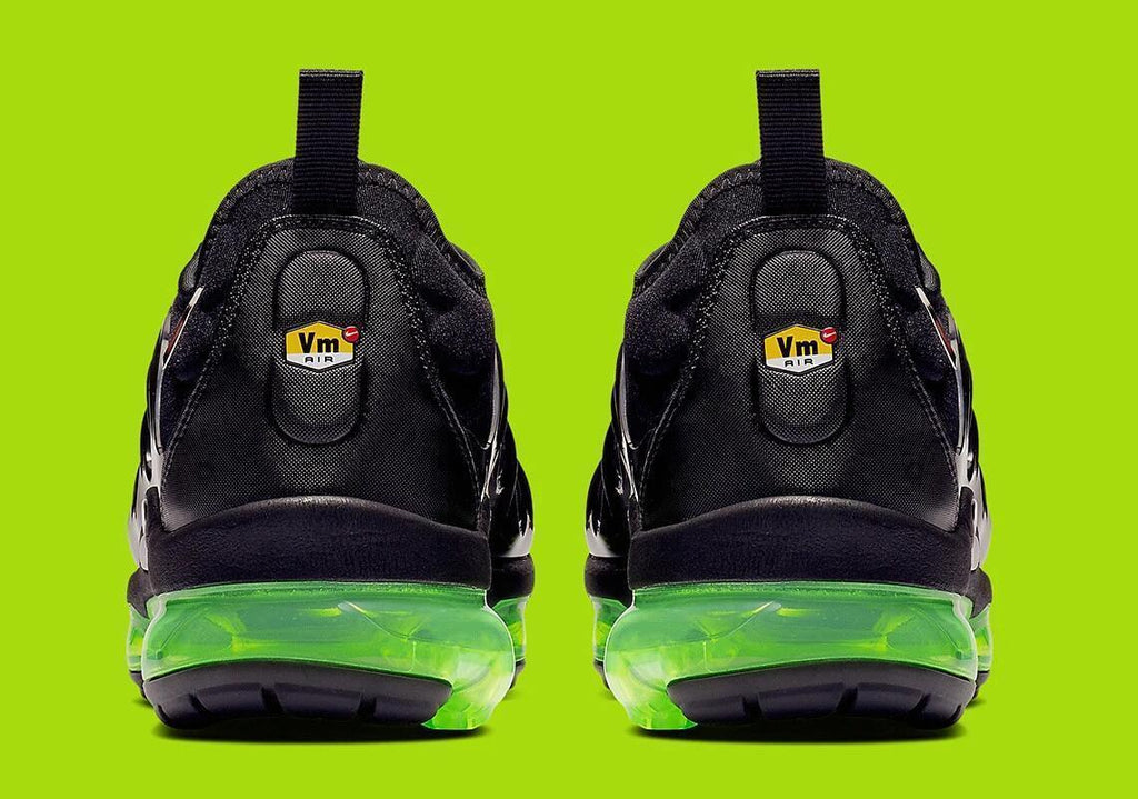 Nike Air VaporMax Plus Black Volt Sole Sneakers - Men's