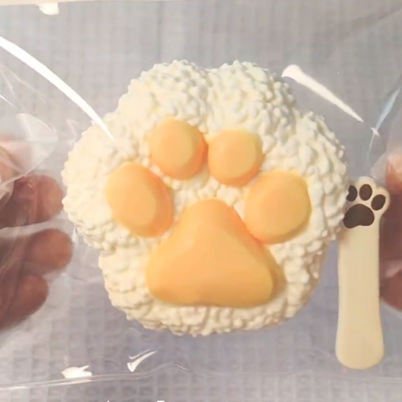 Cat’s Paw Rice Ball Squishy Toy – Silicone Squeeze & Decompression Toy