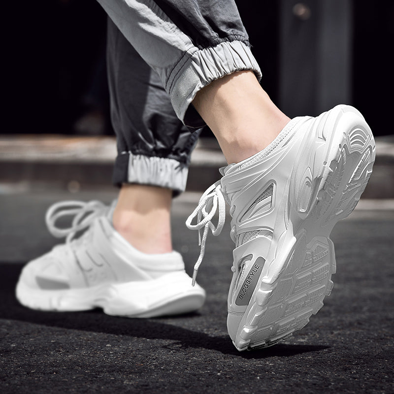 B33 White Sneakers