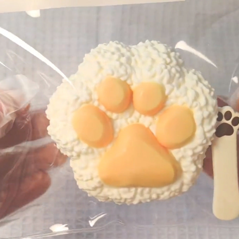 Cat’s Paw Rice Ball Squishy Toy – Silicone Squeeze & Decompression Toy