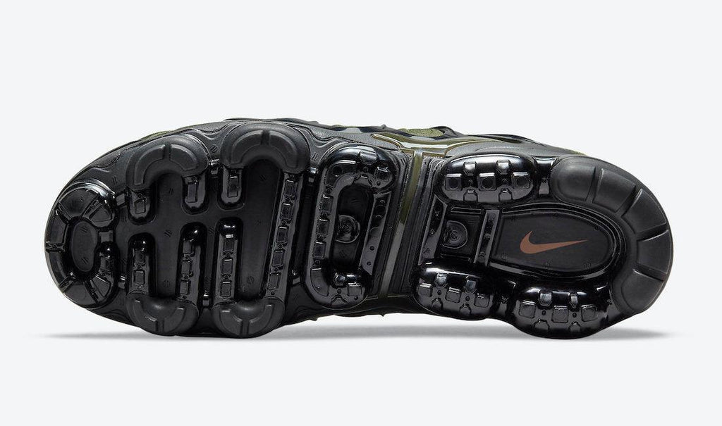 Nike Air VaporMax Plus 'Rough Green Dark Russet'