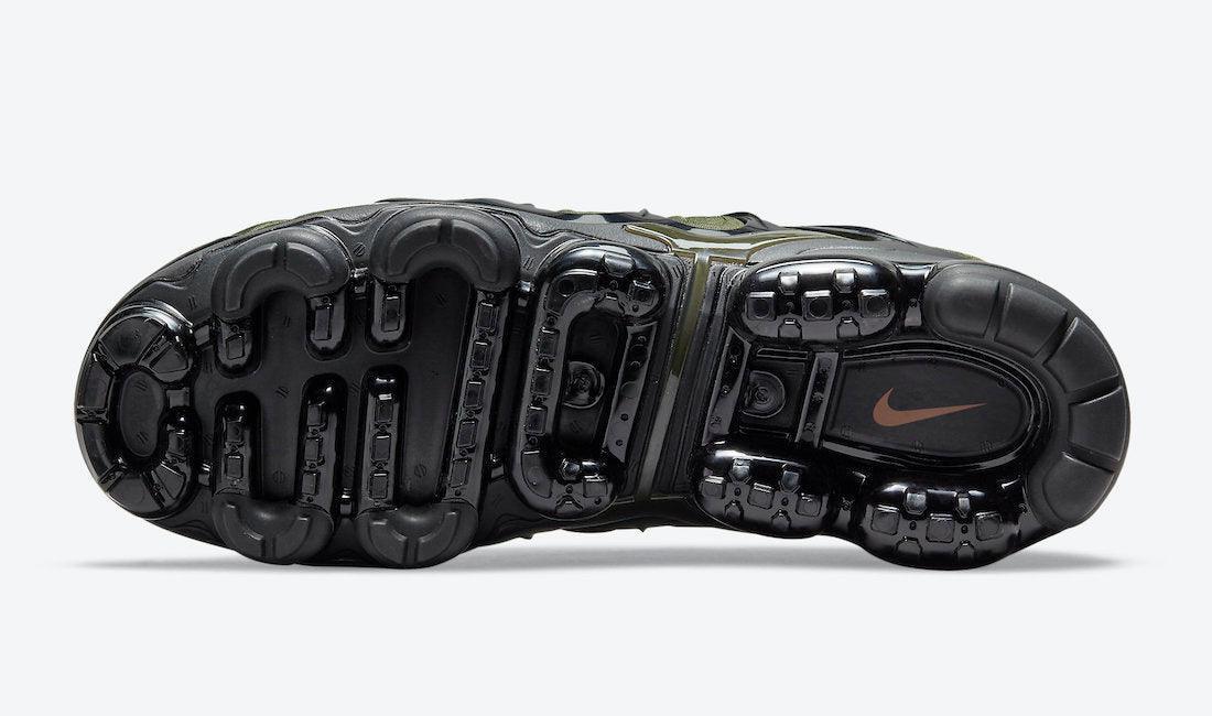 Nike Air VaporMax Plus 'Rough Green Dark Russet'