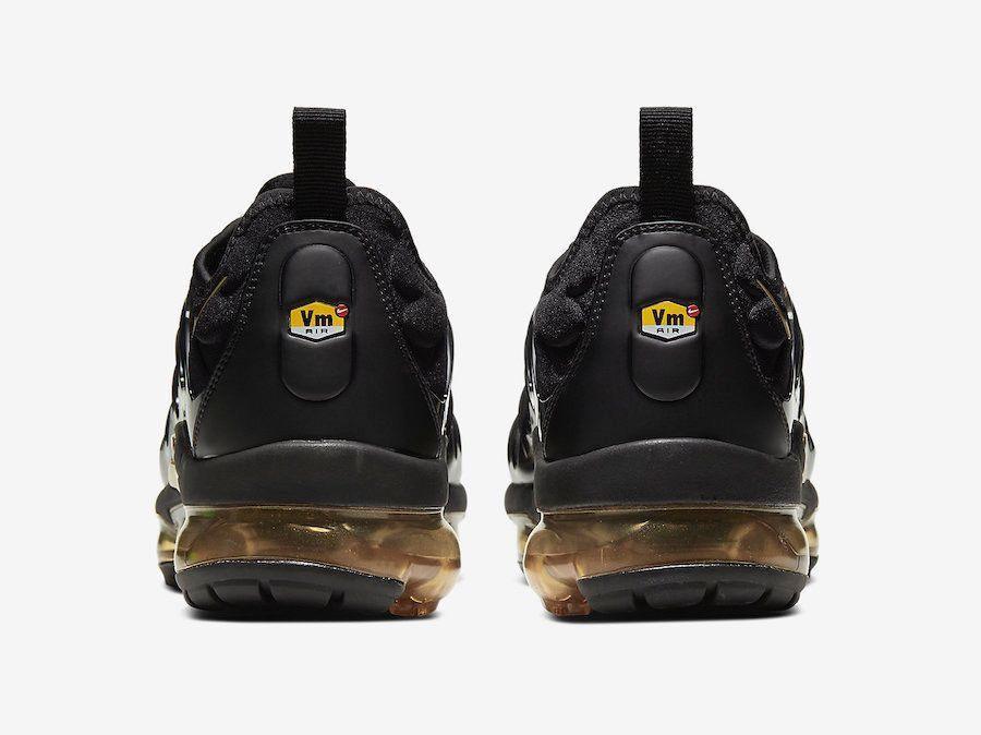 Nike Air VaporMax Plus 'Black Metallic Gold'