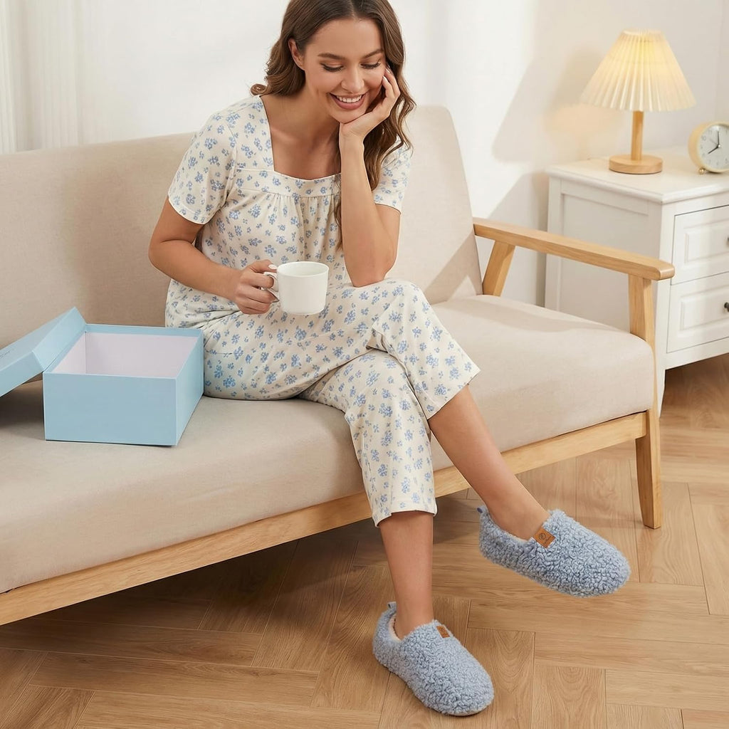 EverFoams Women’s Soft Curly Slippers Memory Foam Lightweight House Shoes