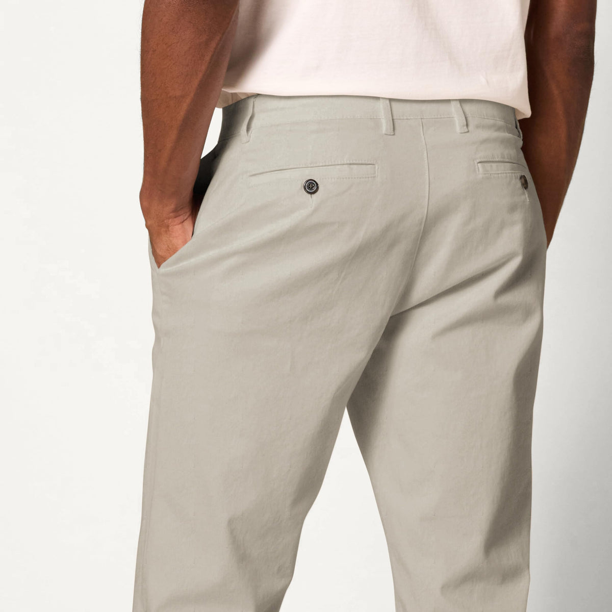 Amazon Essentials Men's Athletic-Fit Stretch Chino Pants, Casual Business Wear