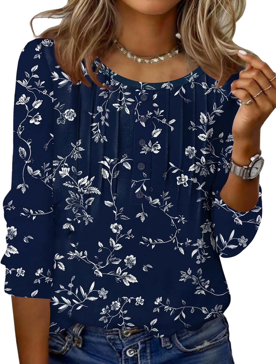 Zeagoo 3/4 Length Sleeve Womens Tops Round Neck Casual Summer Tunic Tops Basic Tees Blouses Dressy T-Shirts Pleated Shirts