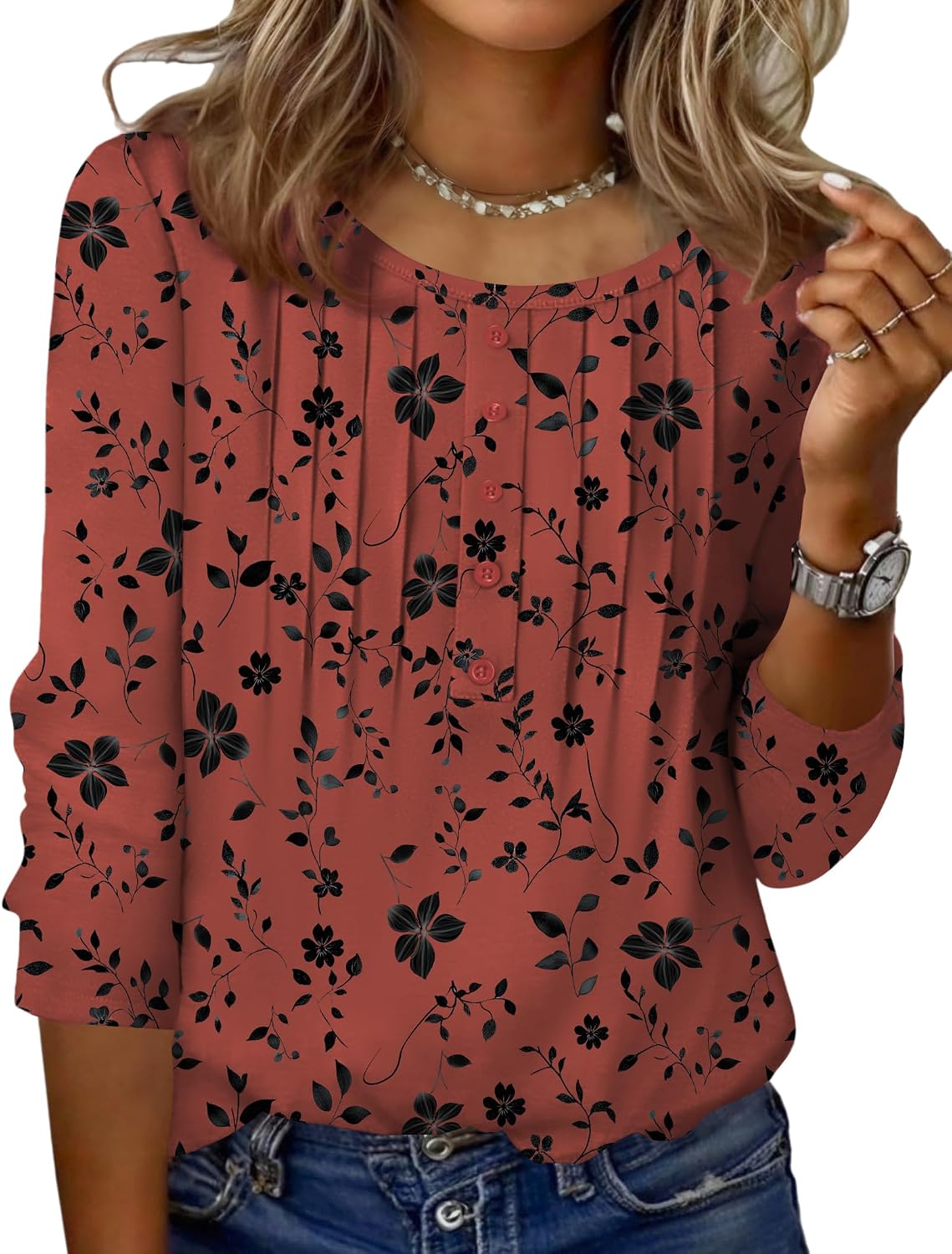 Zeagoo 3/4 Length Sleeve Womens Tops Round Neck Casual Summer Tunic Tops Basic Tees Blouses Dressy T-Shirts Pleated Shirts