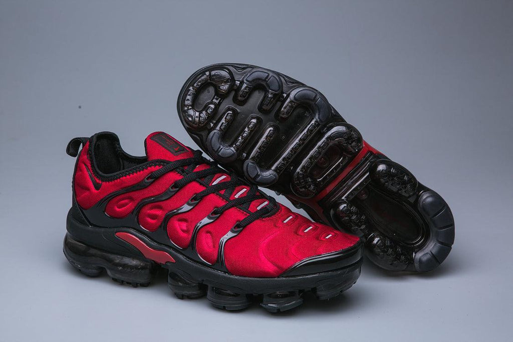 Nike Air VaporMax Plus 'University Red Black'
