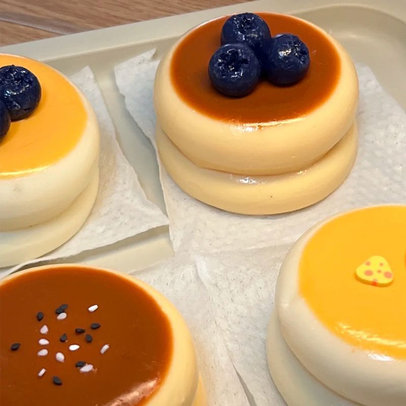 Soufflé Cream Squishy Squeeze Toy – Strawberry & Blueberry