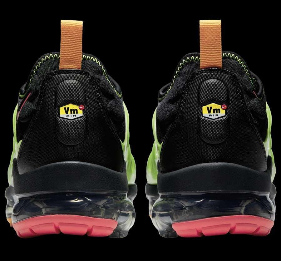 Nike Air VaporMax Plus 'Black Electric Green'