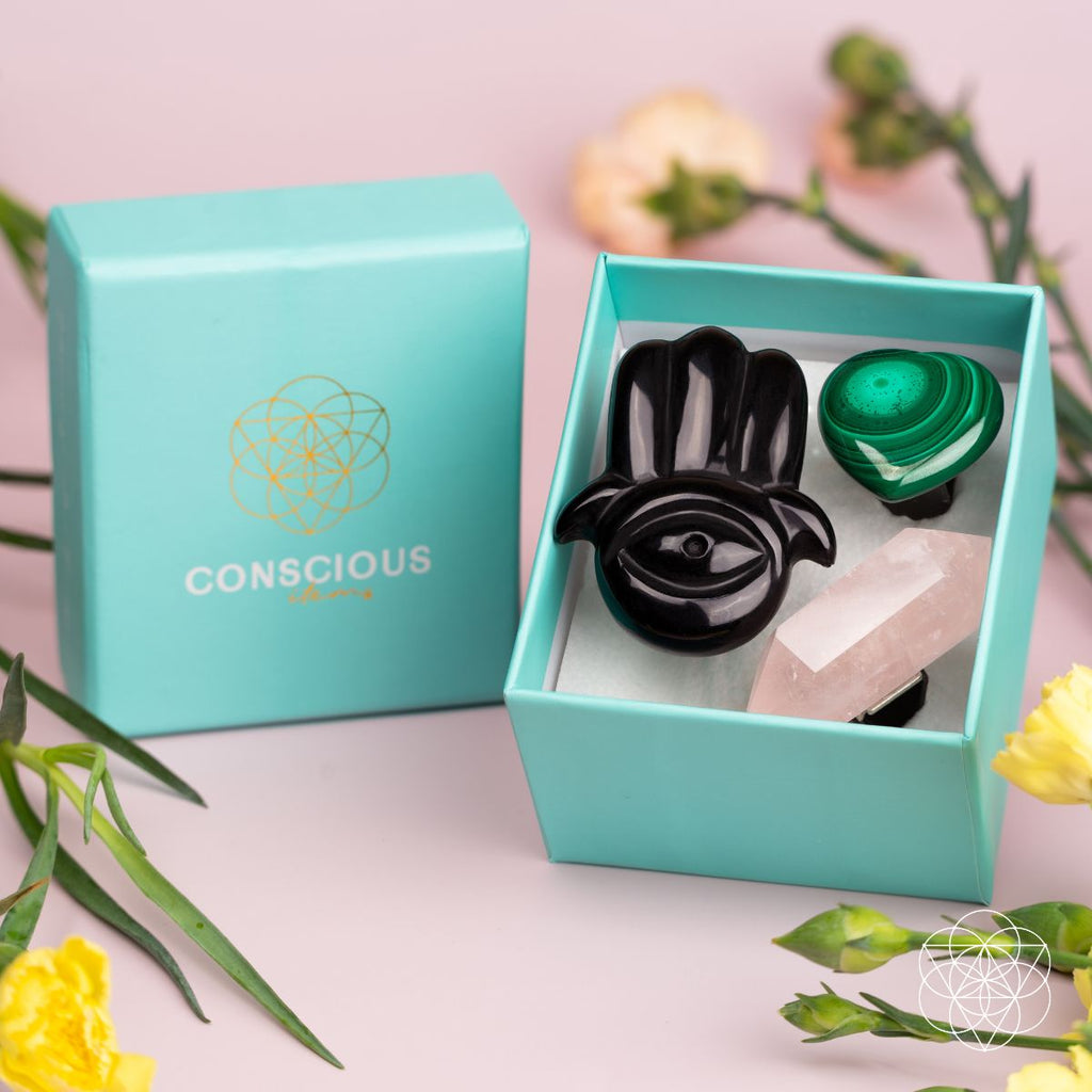 Hamsa Hand of Safe Travels: Aromatherapy Crystal Car Kit