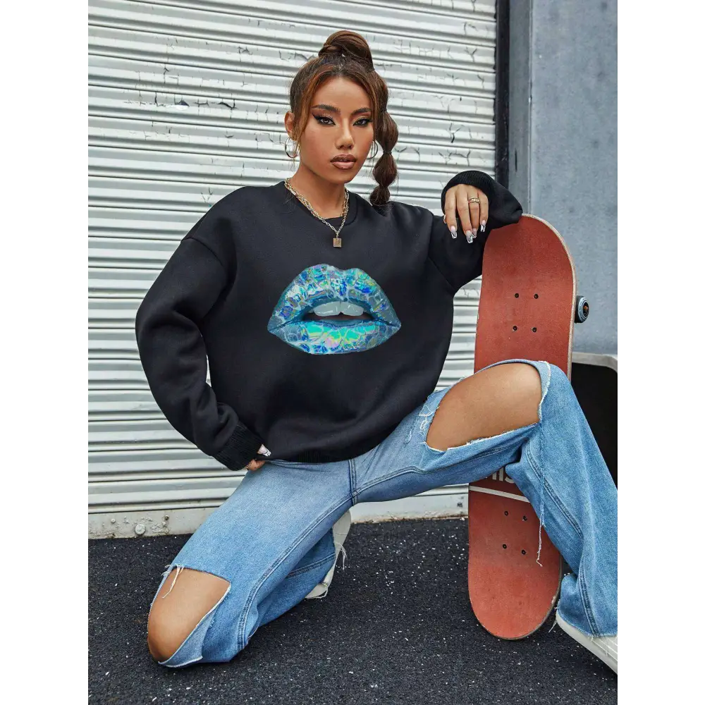 Women's Blue Lips Graphic Crew Neck Long Sleeve Sweatshirt